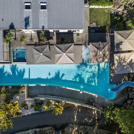 Tasman Holiday Parks - Waihi Beach Экстерьер фото Aerial view of the pool