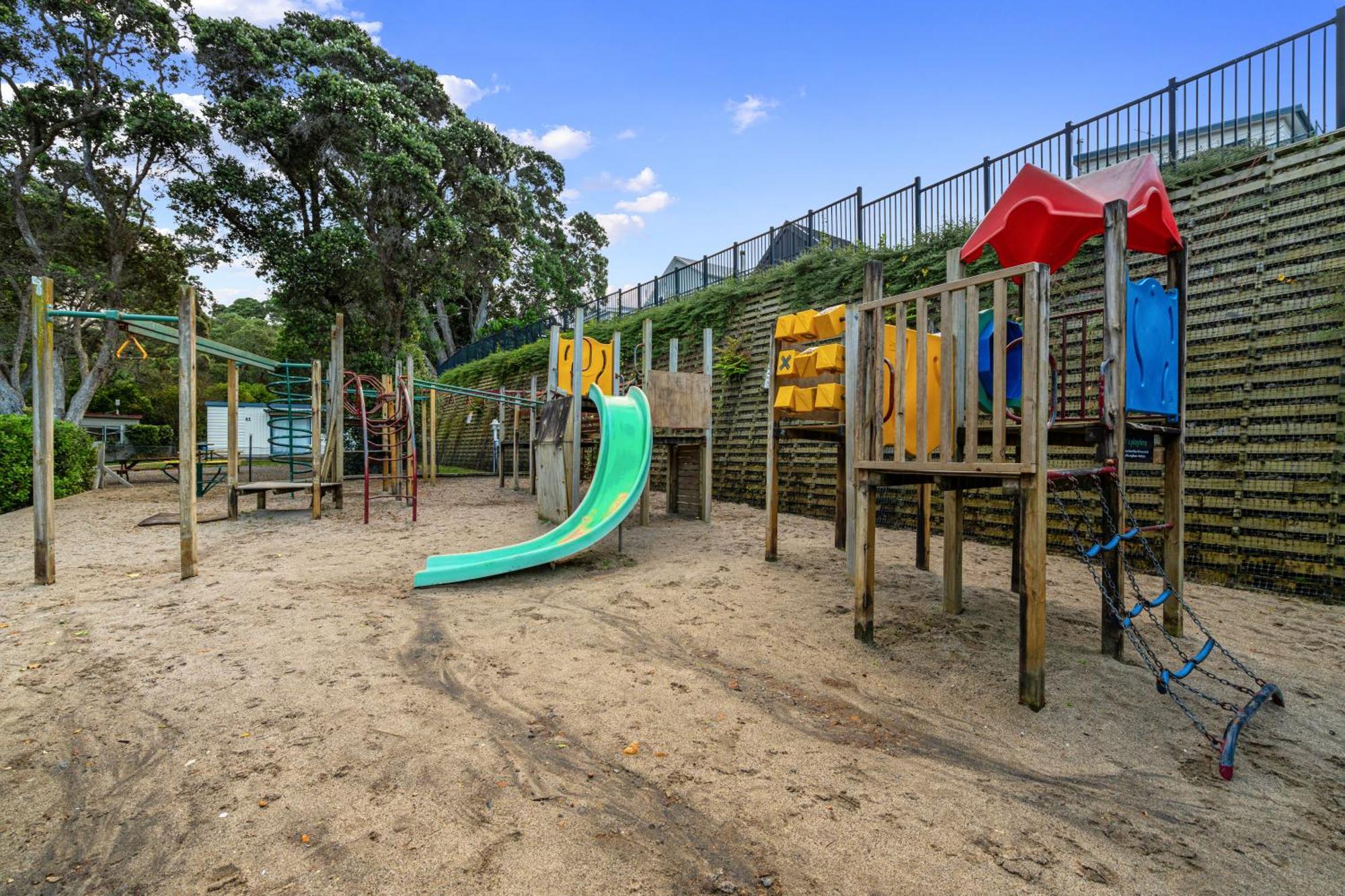Tasman Holiday Parks - Waihi Beach Экстерьер фото Playground at the park