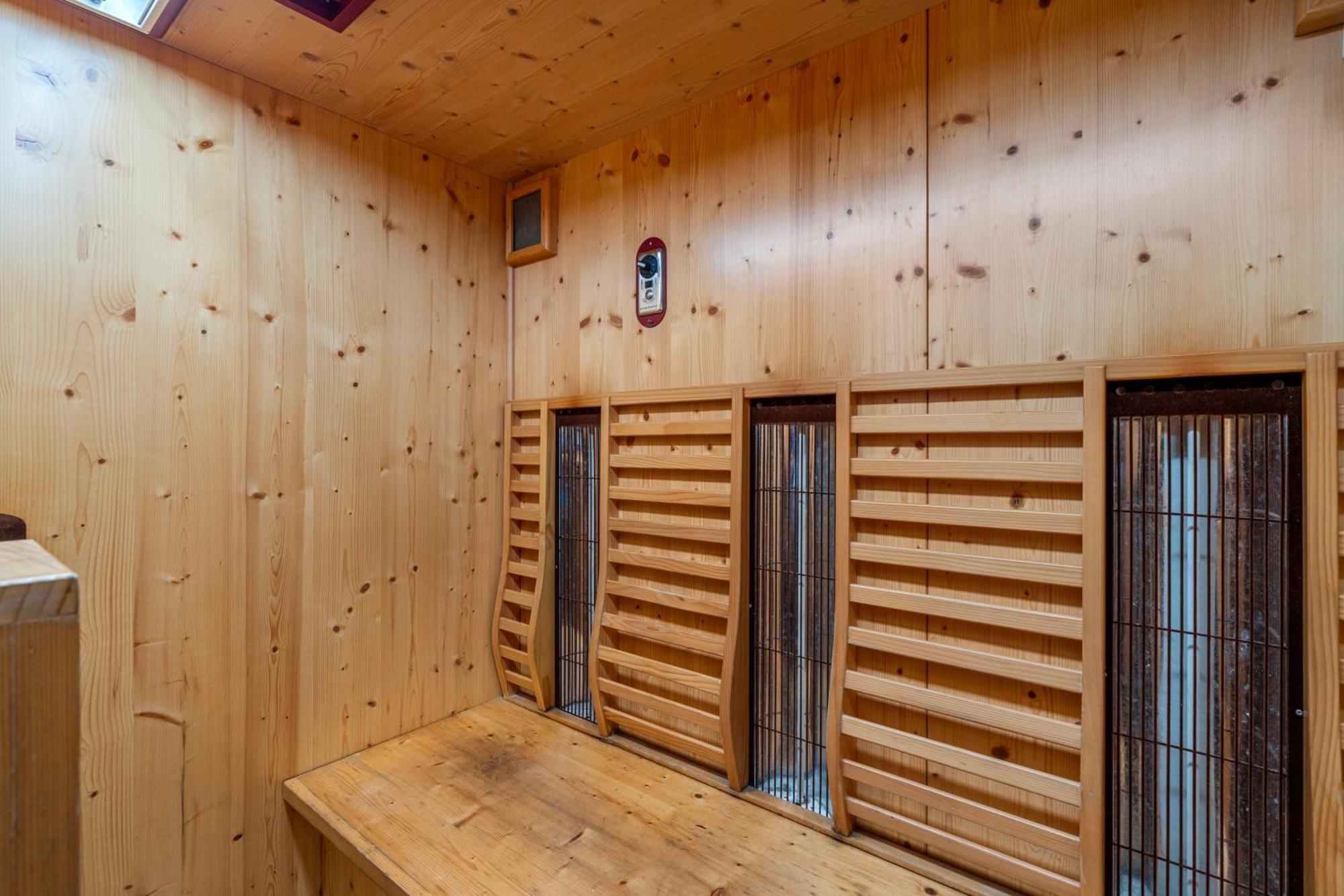 Tasman Holiday Parks - Waihi Beach Экстерьер фото A modern dry sauna